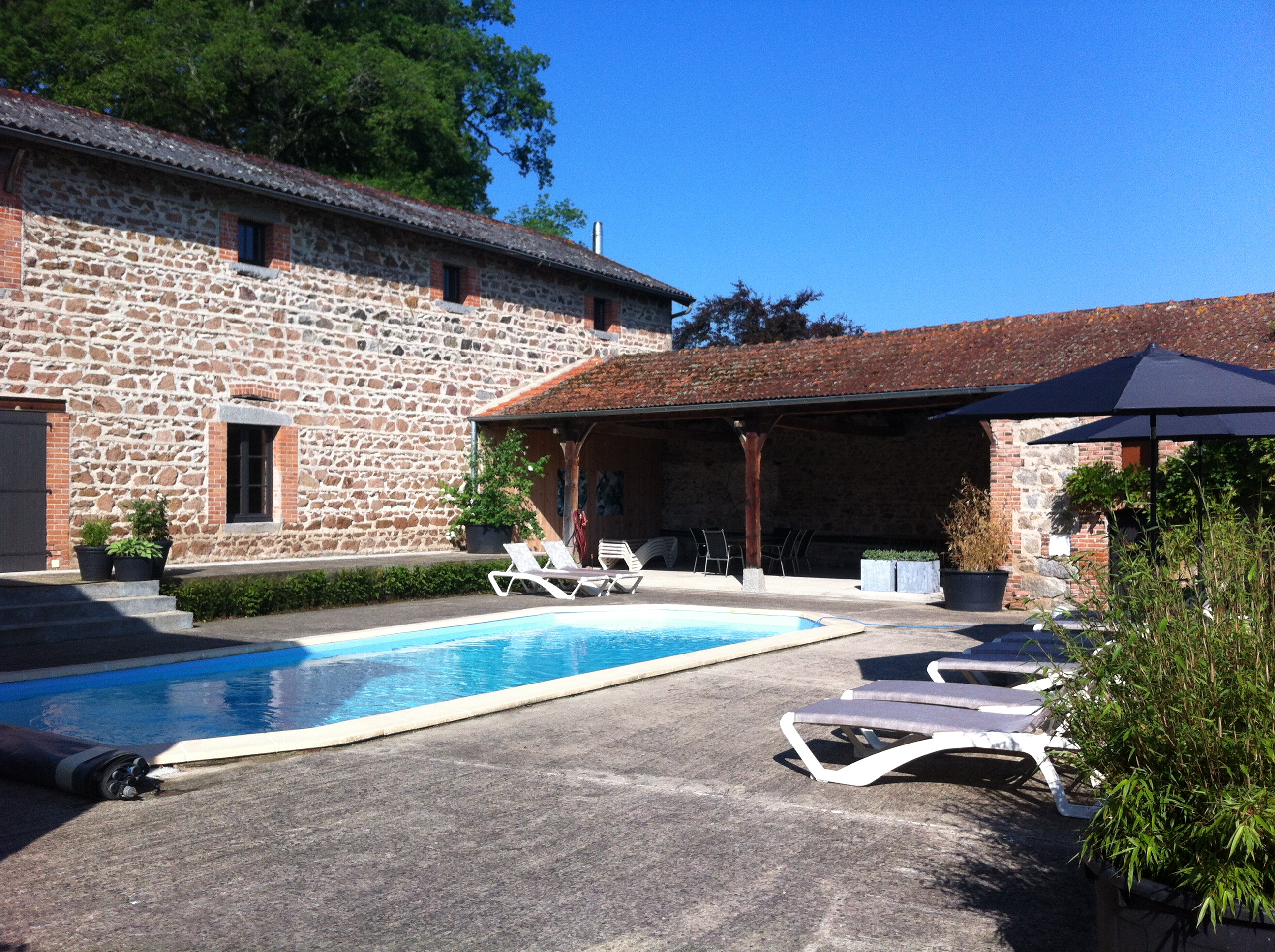 Heated swimmingpool at Les Bardons